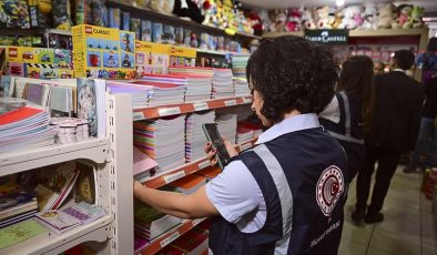 İstanbul’da Ticaret Bakanlığı ekipleri kırtasiye ve okul ürünlerinin fiyatlarını denetledi