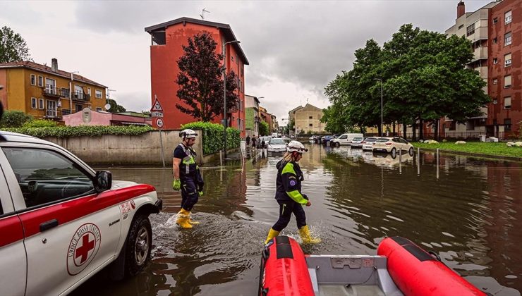 İtalya’da yoğun yağışın yol açtığı sel ve toprak kaymasında 2 kişi kayboldu