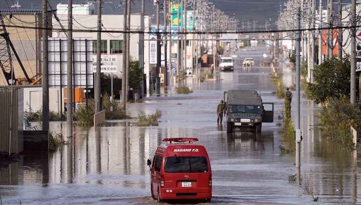 Japonya’da Şanşan Tayfunu nedeniyle 3 kişi öldü, 40 kişi yaralandı