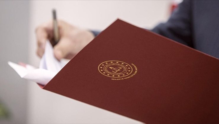 MEB, açık öğretim liselerine nakil ve geçişlerde düzenlemeye gitti