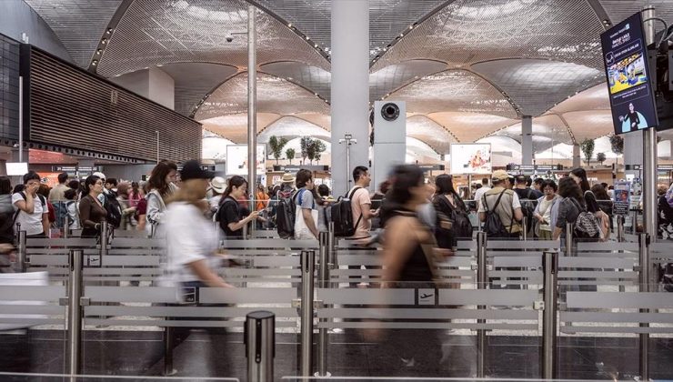 Türkiye’deki yolcuların yüzde 55’i İstanbul havalimanlarından uçtu