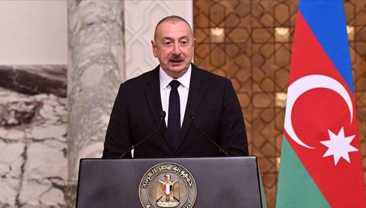 Aliyev, Rusya ile Ukrayna arasında arabulucu olabileceklerini söyledi