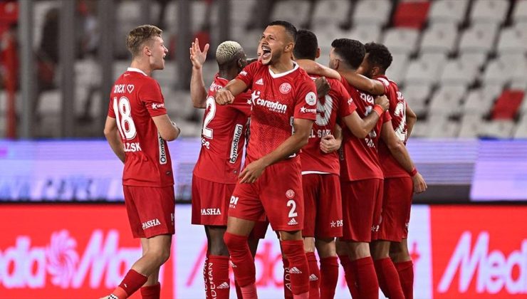 Antalyaspor Maçı 2-1 Kazandı