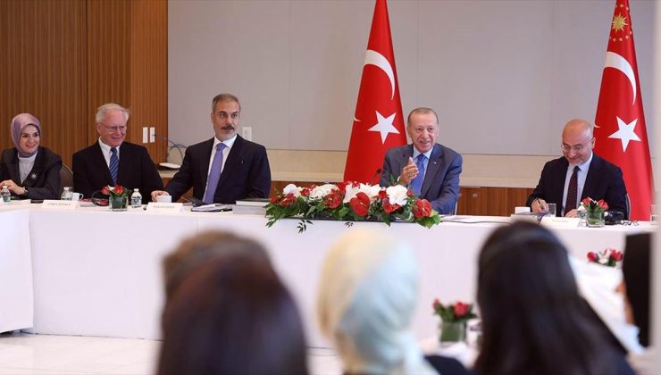 Cumhurbaşkanı Erdoğan, ABD’deki düşünce kuruluşu temsilcileriyle yuvarlak masa toplantısı yaptı