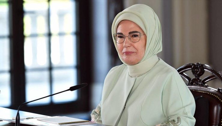 Emine Erdoğan: Ülkemizin ve tüm İslam aleminin Mevlit Gecesi’ni tebrik ediyorum