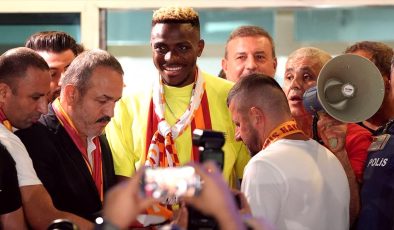 Galatasaray, Victor Osimhen transferini duyurdu