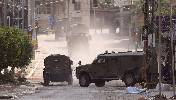 İsrail ordusunun Tulkerim kentine düzenlediği baskında 2 Filistinli öldü 10’u yaralandı