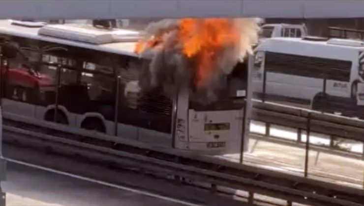 İstanbul’da metrobüste çıkan yangın söndürüldü