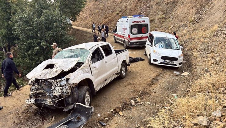 Muş’ta şehit askerin yakınlarının bulunduğu pikap şarampole devrildi: 1 ölü, 5 yaralı