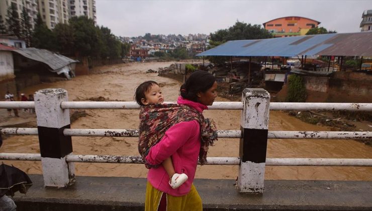 Nepal’deki heyelan ve sellerde 100 kişi hayatını kaybetti