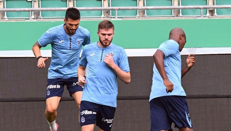 Trabzonspor’un Ukraynalı stoperi Batagov, kulübüne katkı sağlamak istiyor