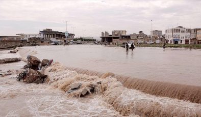 Yemen’de şiddetli yağışlar nedeniyle yüz binlerce kişi temel ihtiyaçlara erişemiyor