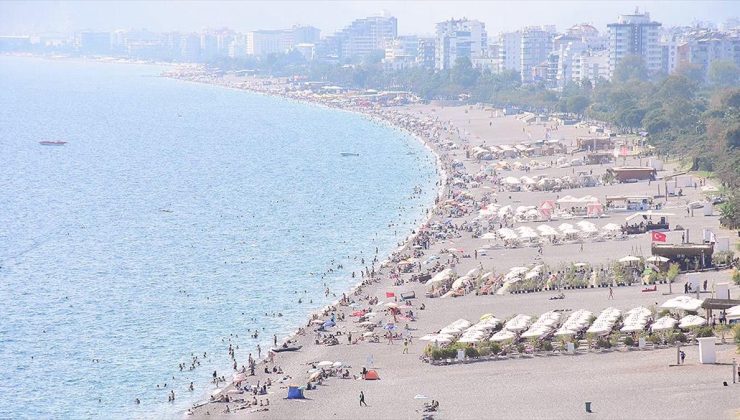 Antalya’ya gelen yabancı turist sayısı 15 milyona ulaştı