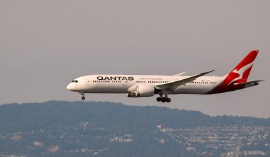 Avustralya’da iptal edilen uçuşların biletlerini satan Qantas’a 100 milyon dolar para cezası