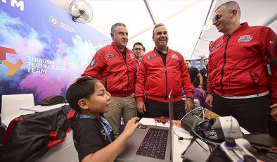 Bakan Kacır: Tam bağımsız Türkiye’nin meydanı TEKNOFEST’te bütün dünya gördü ki Türk milletinin iradesi sarsılmaz