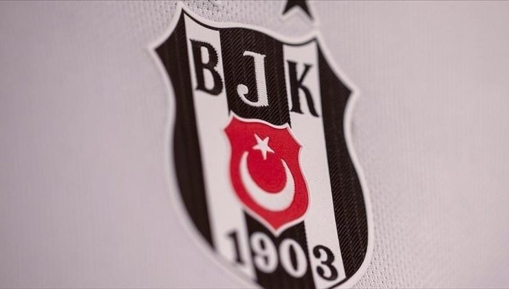 Beşiktaş, Mehmet Tuğra Yeşilyurt’la profesyonel sözleşme imzaladı