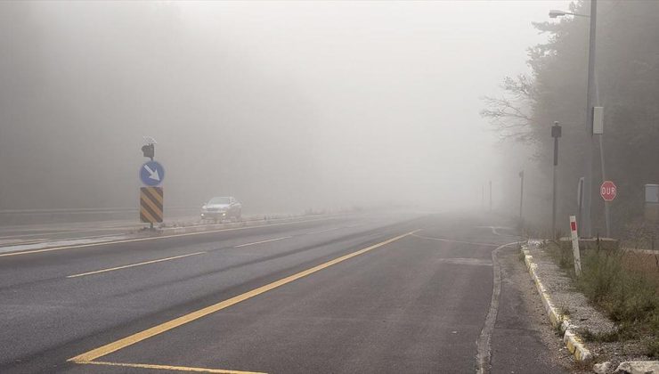 Bolu, Düzce ve Bartın’da sis görüş mesafesini düşürdü