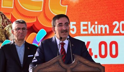 Cumhurbaşkanı Yardımcısı Yılmaz: Çocuklarımızı her bakımdan güçlü ve donanımlı olarak geleceğe hazırlamamız gerekiyor