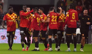 Göztepe, 10 kişi tamamladığı müsabakada Trabzonspor’u 2-1 yendi