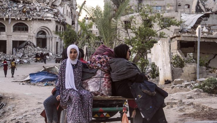 İsrail, Gazze’nin kuzeyindeki yüzlerce Filistinliyi “silah tehdidiyle” göçe zorladı