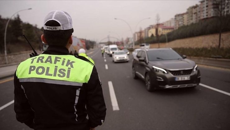 İstanbul’da 29 Ekim Cumhuriyet Bayramı dolayısıyla bazı yollar yarın trafiğe kapatılacak