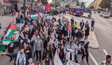 İsveç’te, İsrail’in Filistin ve Lübnan’a yönelik saldırıları protesto edildi