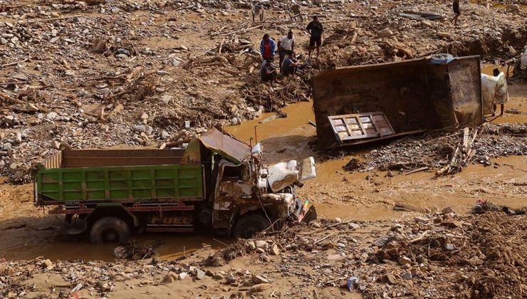 Nepal’deki yıkıcı sellere hızlı kentleşme ve iklim değişikliğinin neden olduğu bildirildi