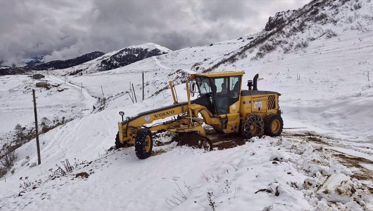 Trabzon’un yüksek kesimlerinde karla mücadele çalışması yürütülüyor