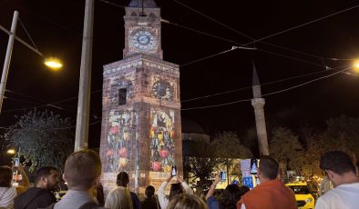 Antalya Kültür Yolu Festivali’nde “Zamanın Hüneri” tarihi Saat Kulesi’ne yansıtıldı