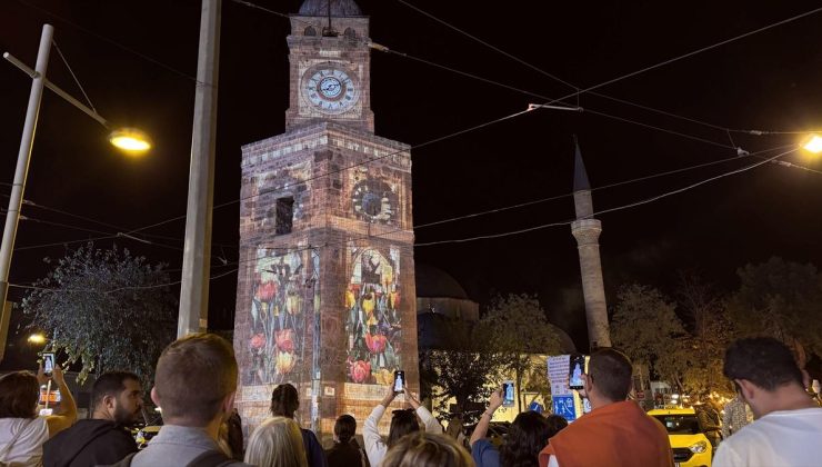 Antalya Kültür Yolu Festivali’nde “Zamanın Hüneri” tarihi Saat Kulesi’ne yansıtıldı