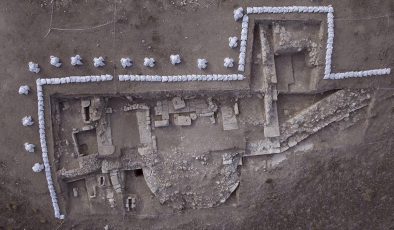 Antik höyükteki “Listra Kilisesi” gün yüzüne çıkarılıyor