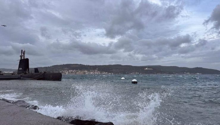 Çanakkale’de lodos etkili oluyor