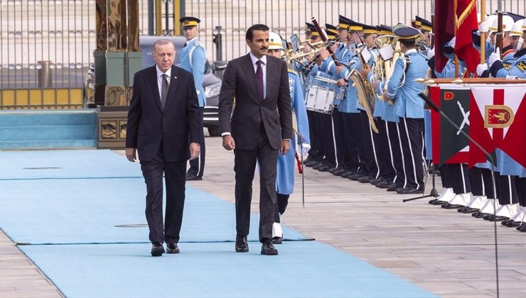 Cumhurbaşkanı Erdoğan, Katar Emiri Al Sani’yi resmi törenle karşıladı