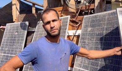 Filistinli Hamed, güneş panellerini onararak Gazze halkına elektrik sağlıyor