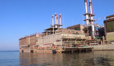 Hatay’da depremzedelere barınma hizmeti veren gemi Yalova’da bakıma alındı