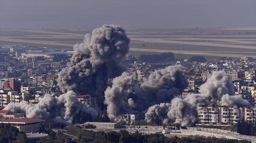 İsrail, saldırdığı Lübnan’dan Suriye’ye geçenlerin güzergahlarını bombalıyor