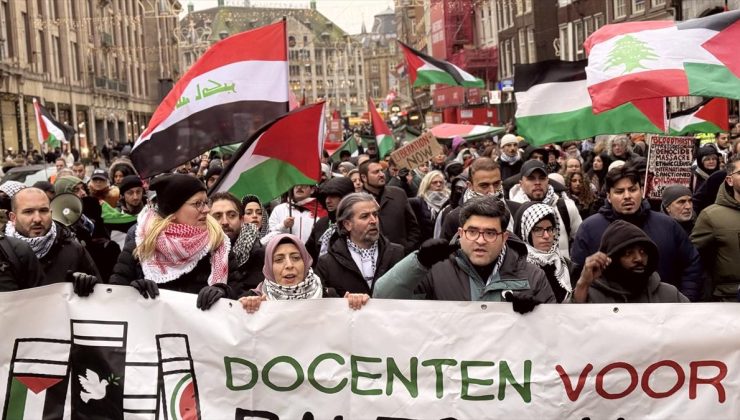 İsrail’in Gazze’deki saldırıları Amsterdam’da protesto edildi