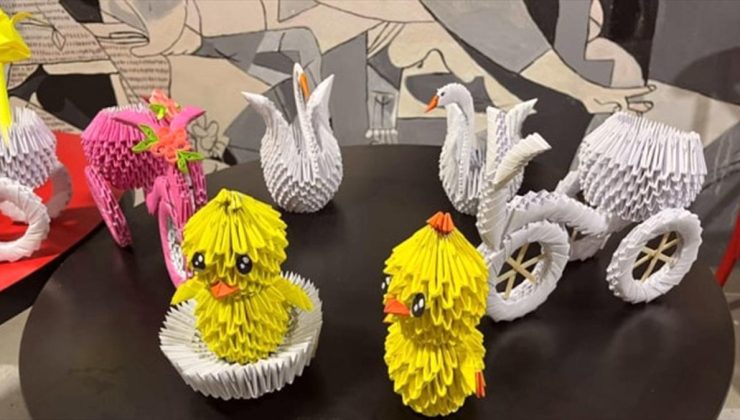 Japon origami sanatını Özbek desenleriyle buluşturdu