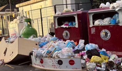 Kartal’da ara sokaklarda toplanmayan çöplere vatandaşlar tepki gösterdi