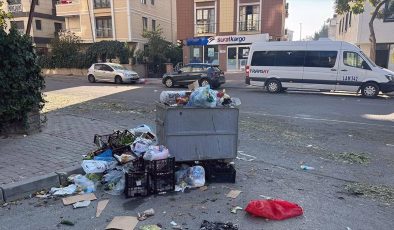 Kartal’da işçilerin grevi nedeniyle çöp yığınları oluştu