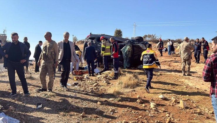 Mardin’de trafik kazasında 4 kişi hayatını kaybetti, 4 kişi yaralandı