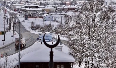 Samsun’daki Ambarköy, ziyaretçilerini “kış güzelliği”yle karşılıyor