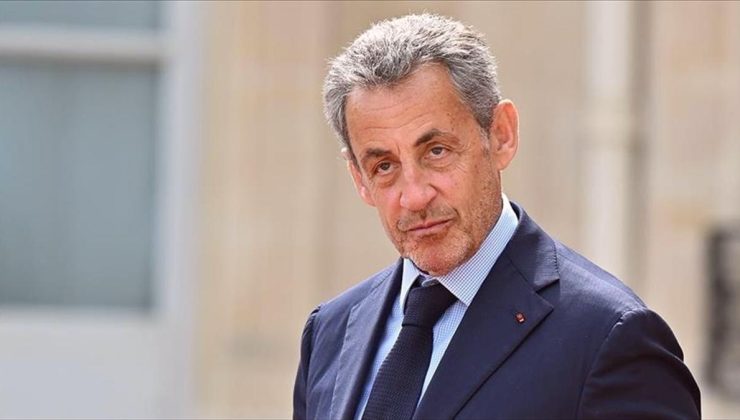 Fransa’da “telekulak” davasında Sarkozy’nin 1 yıl ev hapsi cezası onandı