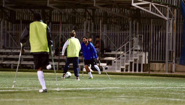 Gebze Belediyesi Ampute Futbol Takımı, geleceğin sporcularını yetiştiriyor