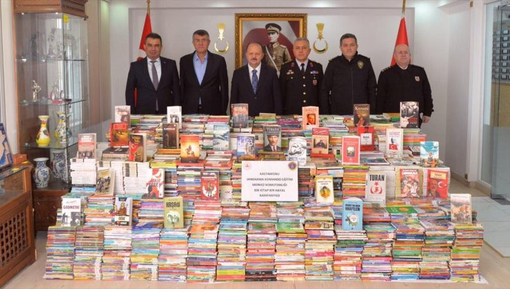 Kastamonu’da komandolardan okul kütüphanelerine 21 bin kitap