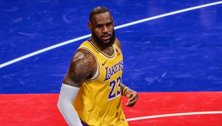 LeBron James’in “triple-double”ı Lakers’a galibiyet için yeterli olmadı