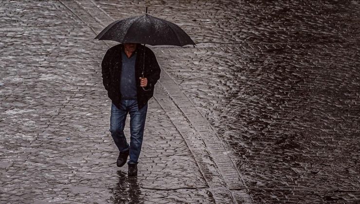 Meteorolojiden bazı bölgeler için fırtına ve sağanak uyarısı