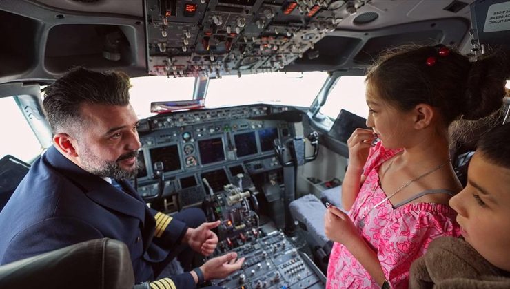 Pilot olmak isteyen 10 yaşındaki Yağmur Su, ilk uçuş heyecanını yaşadı