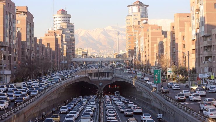 Tahran’da enerji tasarrufu talimatlarına uymayan 272 devlet dairesinin doğal gazı kesildi