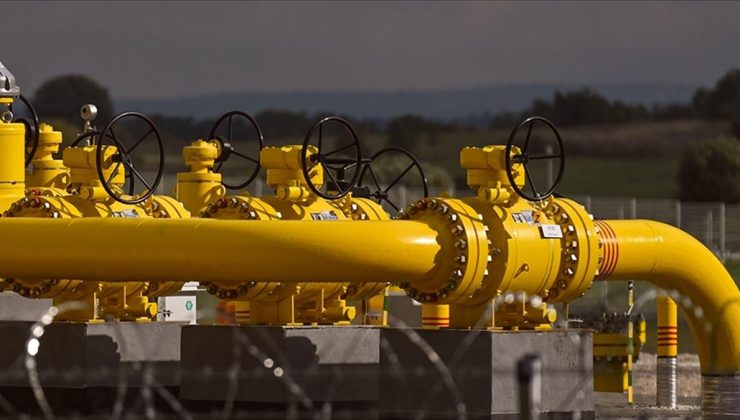 Gazprom, boru hatlarıyla ihracattaki tekel konumunu korumak istiyor